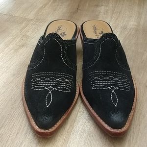 Patricia Nash cowboy mules, 5.5